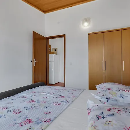 Paunovic Apartamento