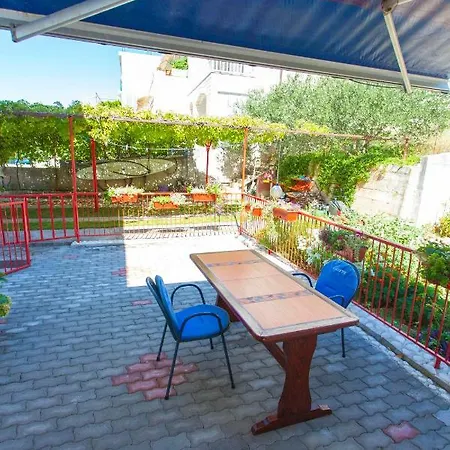 Paunovic Apartamento *